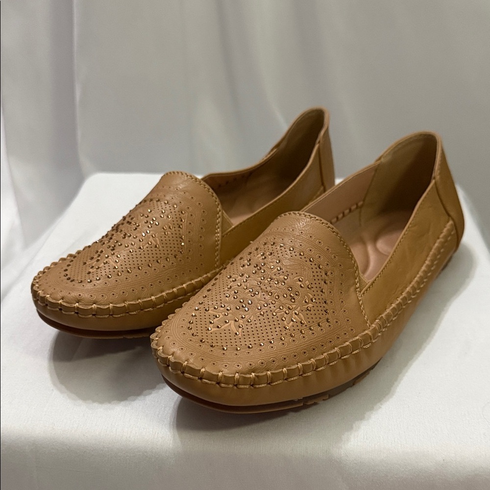 Elegant Tan Perforated Loafers for Women - Picture 1 of 8